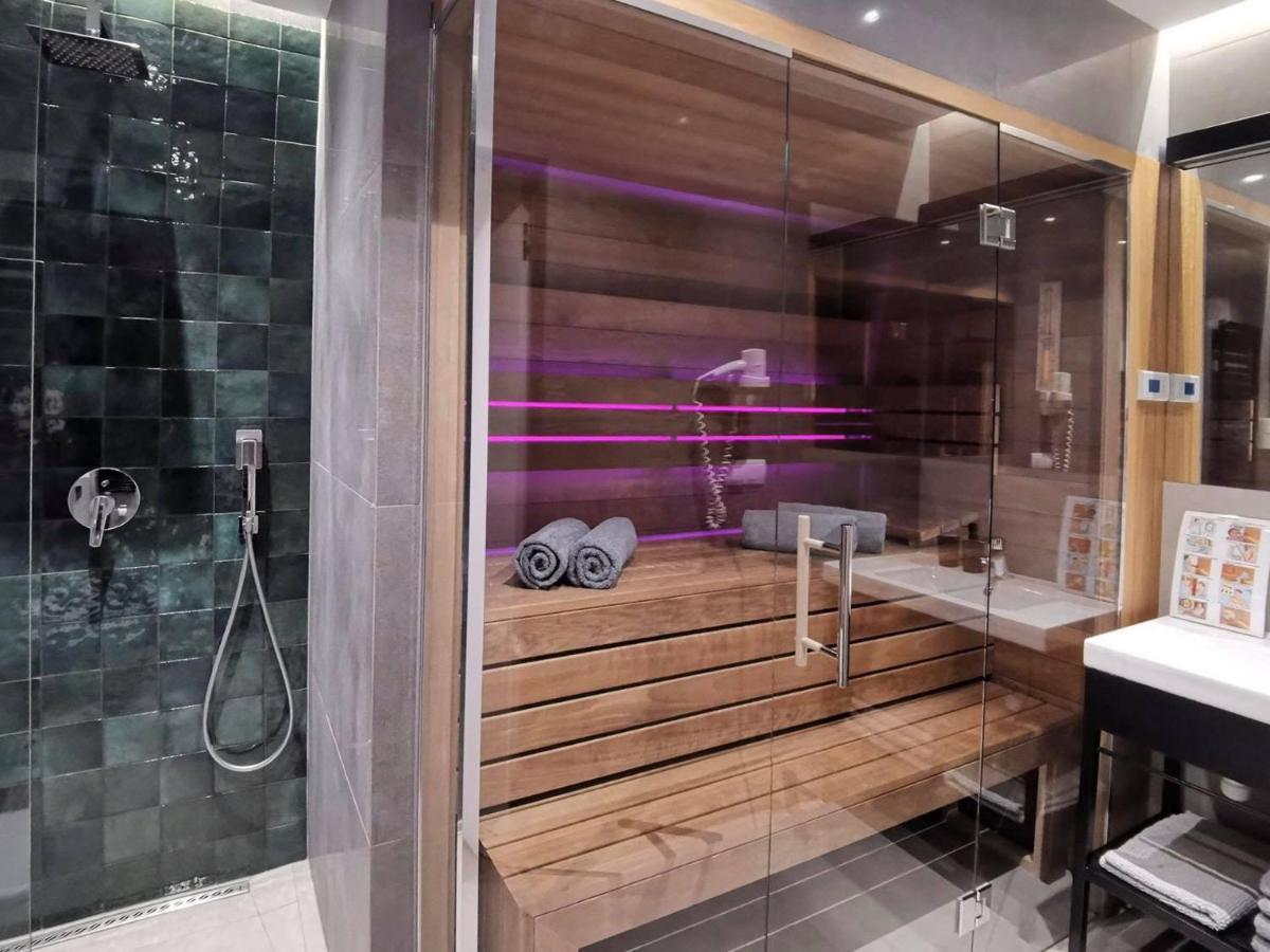 Jacuzzi Apartments คราคูฟ ภายนอก รูปภาพ
