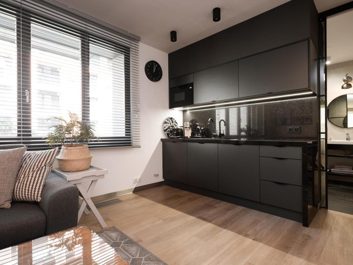 Jacuzzi Apartments คราคูฟ ภายนอก รูปภาพ