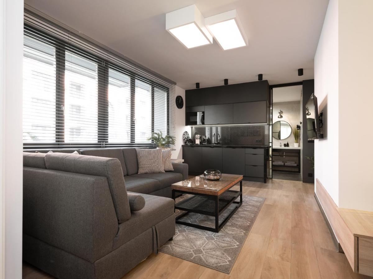 Jacuzzi Apartments คราคูฟ ภายนอก รูปภาพ