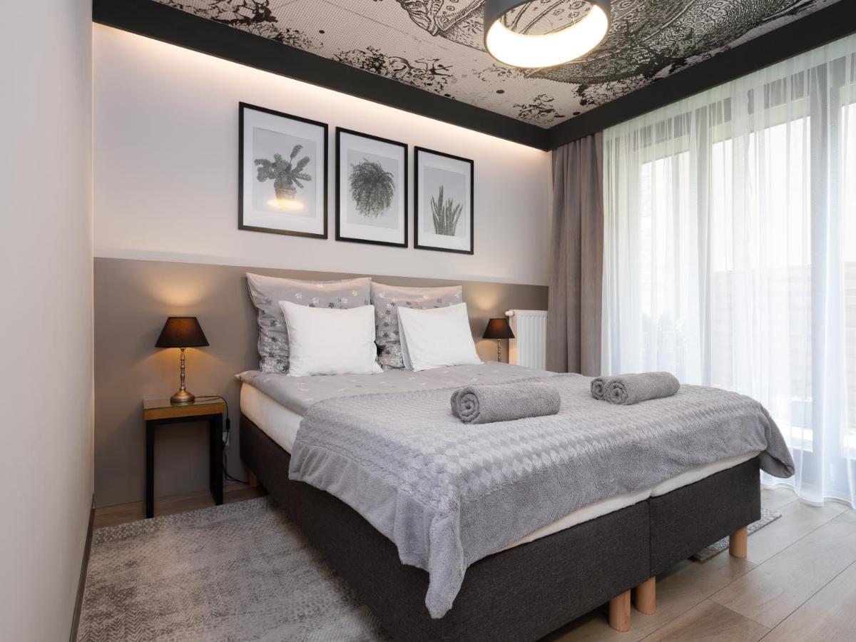 Jacuzzi Apartments คราคูฟ ภายนอก รูปภาพ