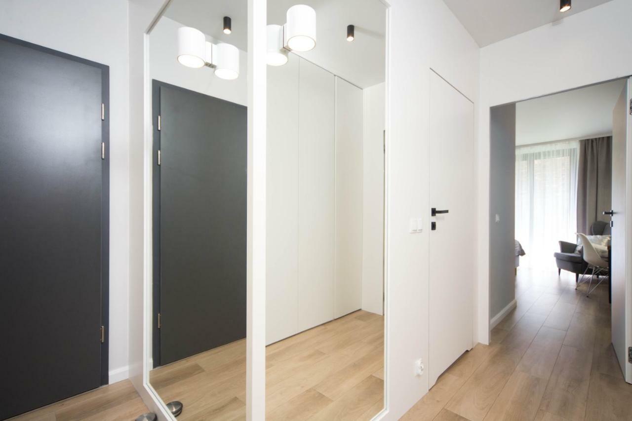 Jacuzzi Apartments คราคูฟ ภายนอก รูปภาพ