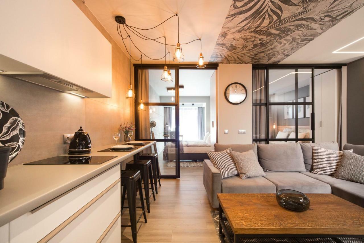 Jacuzzi Apartments คราคูฟ ภายนอก รูปภาพ