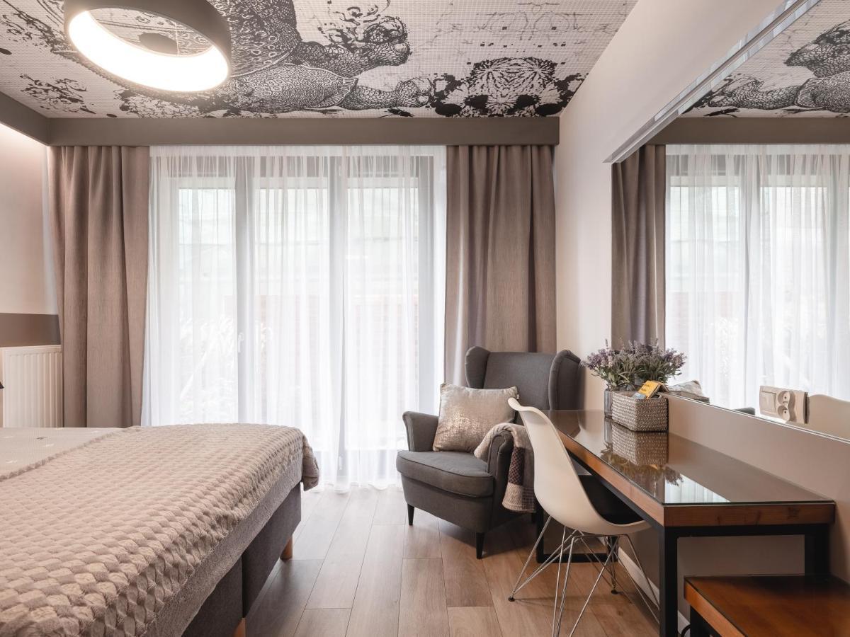 Jacuzzi Apartments คราคูฟ ภายนอก รูปภาพ
